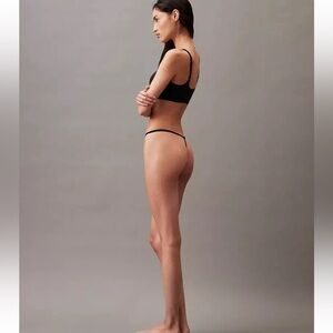 NWT - Calvin Klein Ideal Micro String Thong Medium Black
